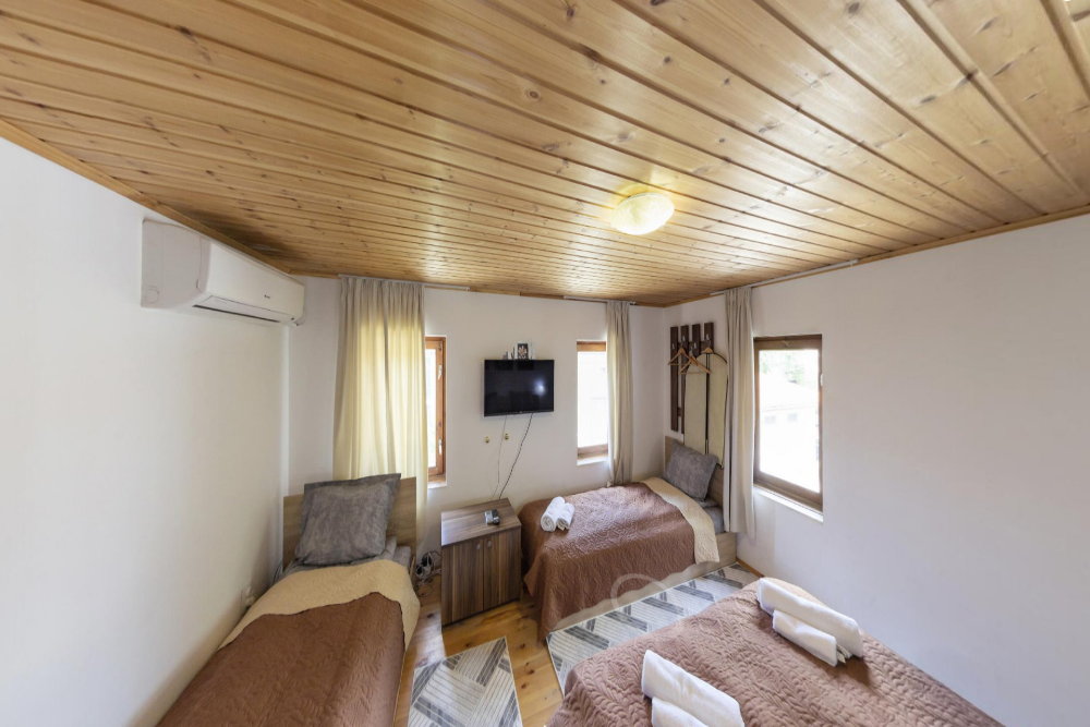 Нощувки във Велико Търново и Елена