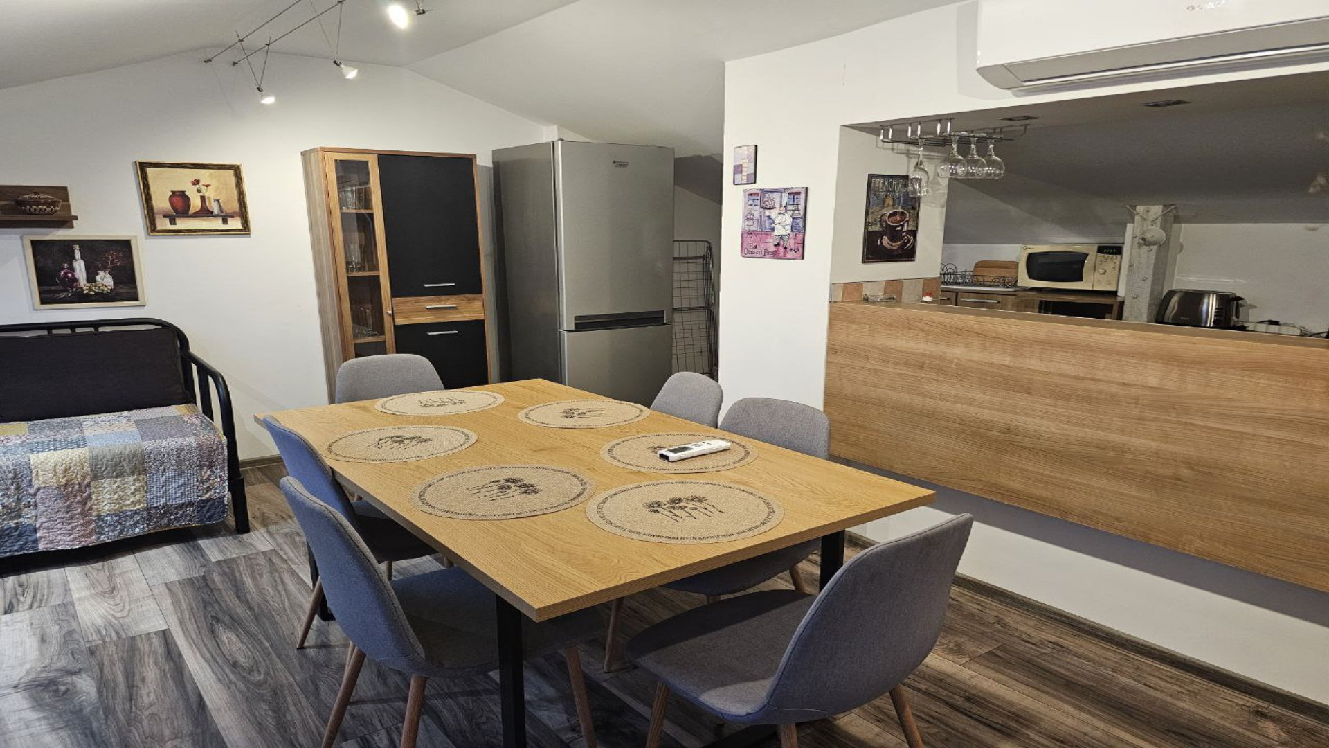 Нощувки във Велико Търново и Елена